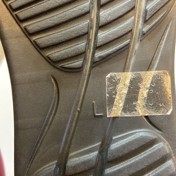 Memory Foam Women's Black and Pink Sandals Size L 10/11 - Picture 4 of 5